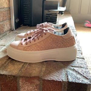 P448 Platform Wedge Sneakers